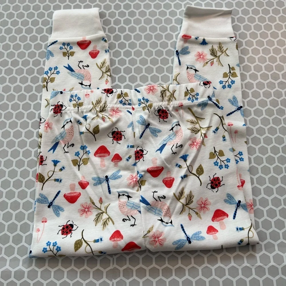 NWT Old Navy White Kids Two-Piece Pajama Set with Nature Prints          Size 3T